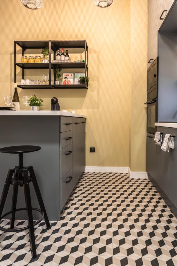 M15 Apartment Печ Екстериор снимка